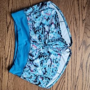 Lululemon Speed up mid lined shorts 4"